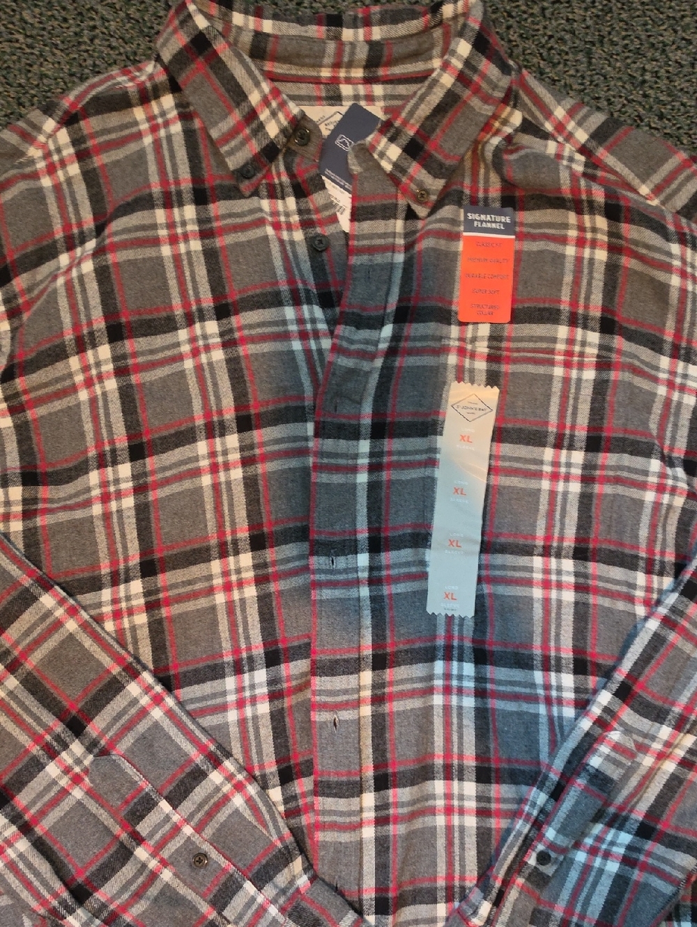 Men's Gray and Red Plaid Flannel Shirt - XL